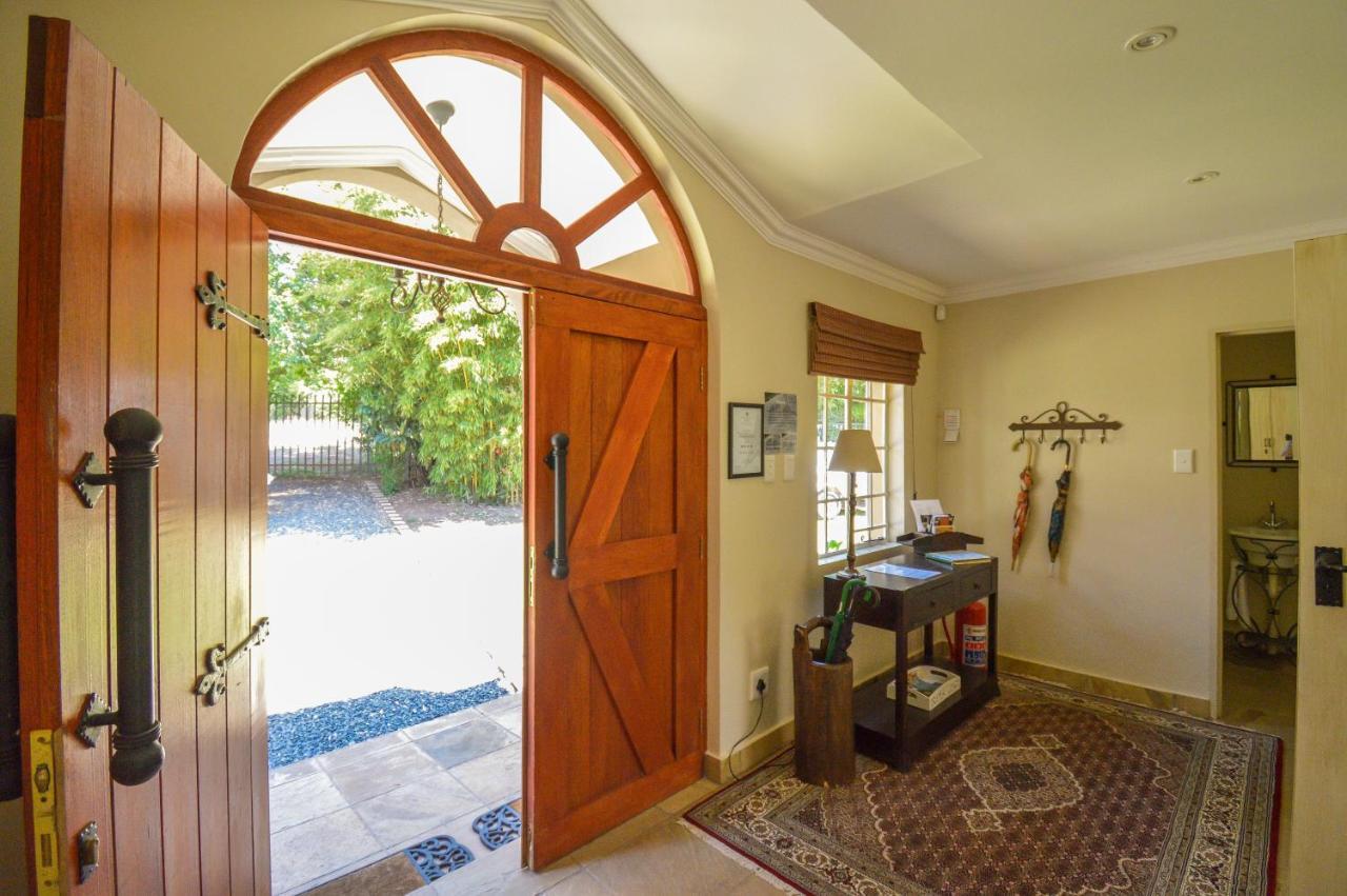 San Rock Guest House Кларенс Экстерьер фото
